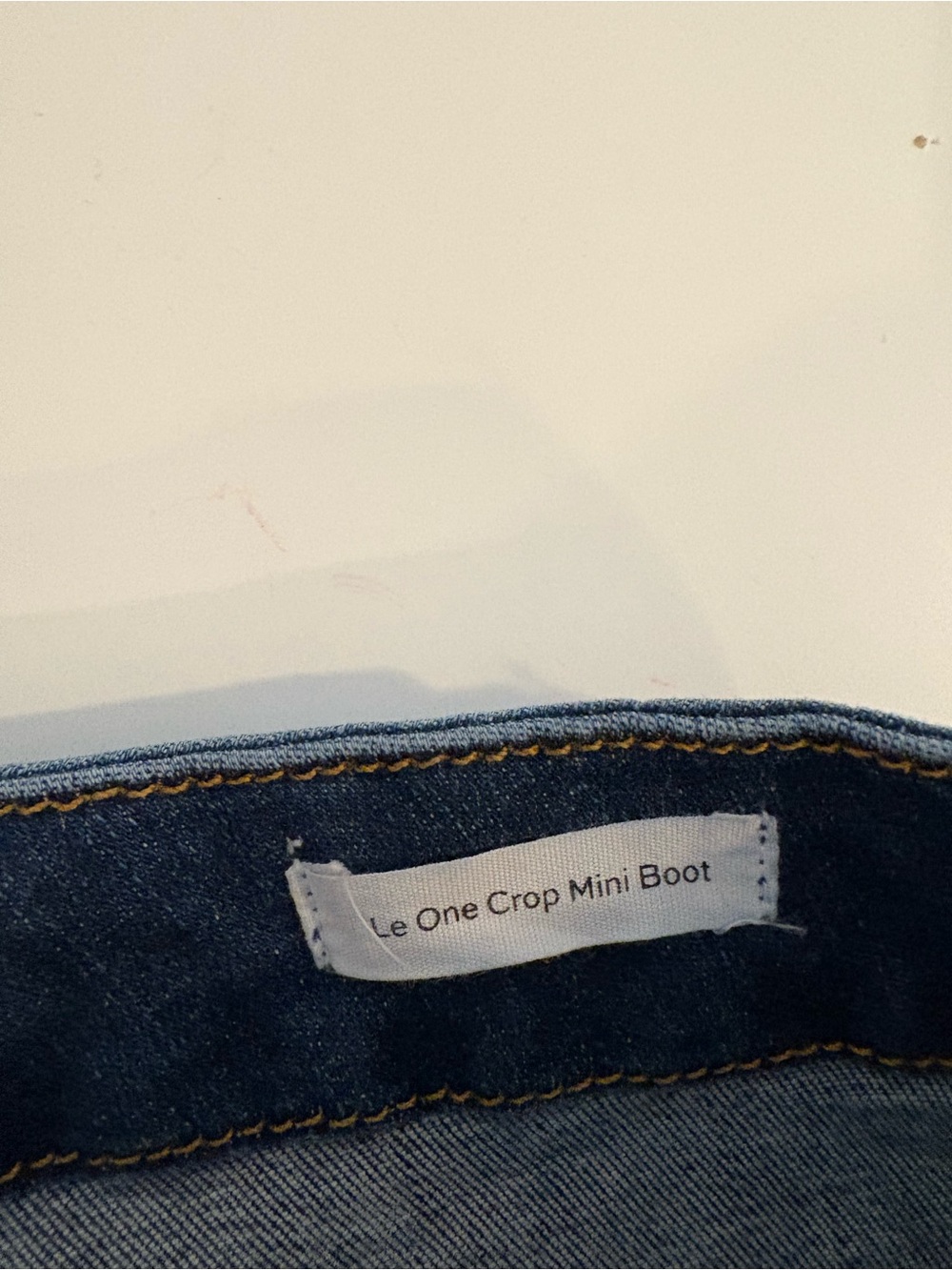 FRAME || Le One Crop Mini Boot Jeans in Prima Wash Multi-Size 2 (30-34) - Picture 8 of 13
